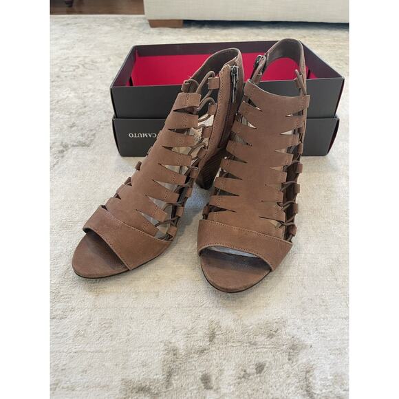 VINCE‎ CAMUTO Women's Eliaz Caged Peep Toe Sandals Size 8.5M With Box - Picture 1 of 8